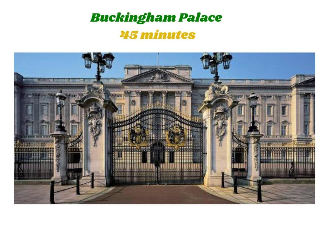 Elegant 2Br London Hideaway- King Bed, Sleeps 6 - Parking- Instant Book- 20 Percent Off Limited Time! バーネット エクステリア 写真